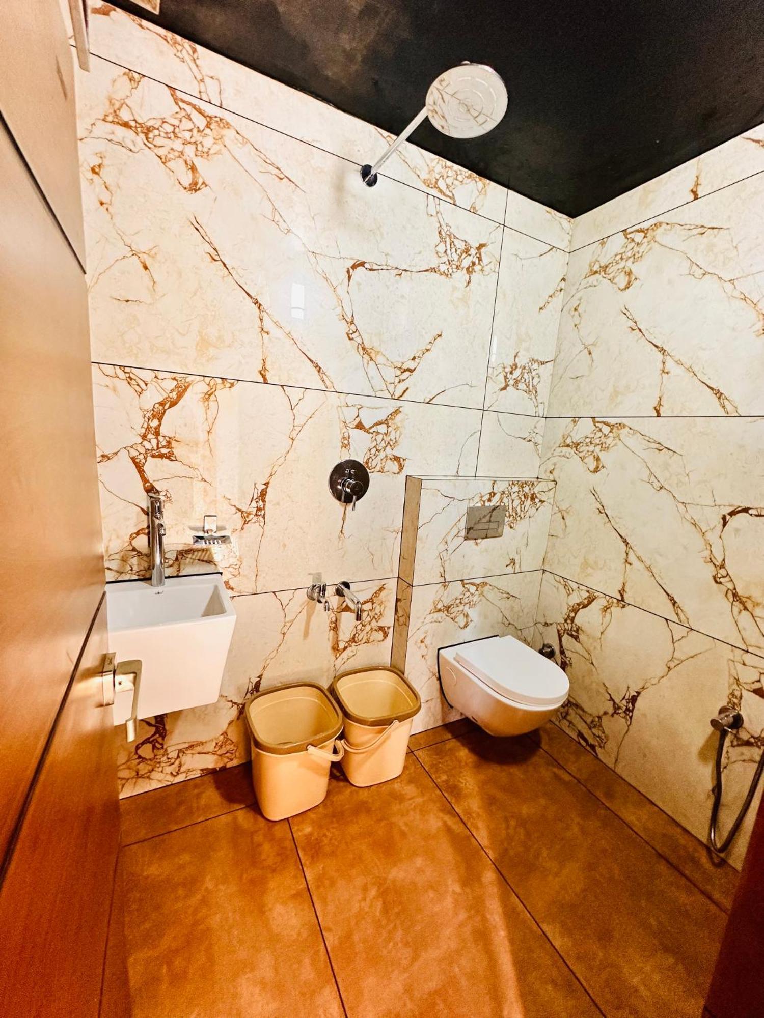 City Palace Hotel Ооти Екстериор снимка
